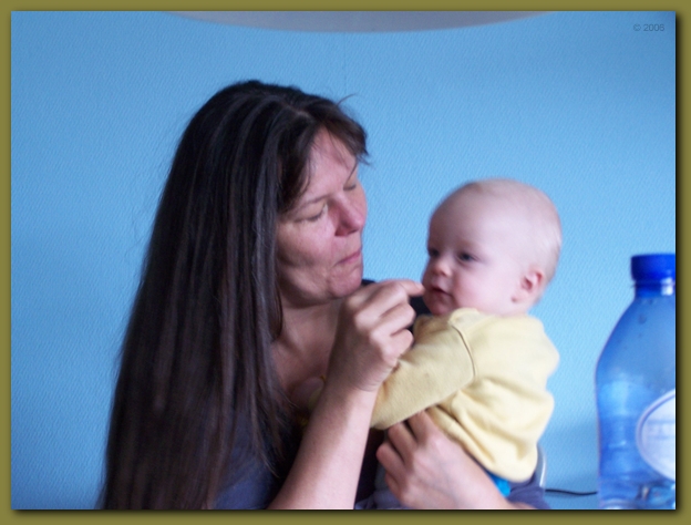 599x448 pixels (194K)